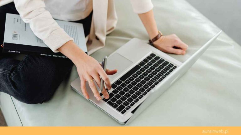 Co to jest CMS (system do zarządzania treścią)? I czy jest Ci potrzebny?